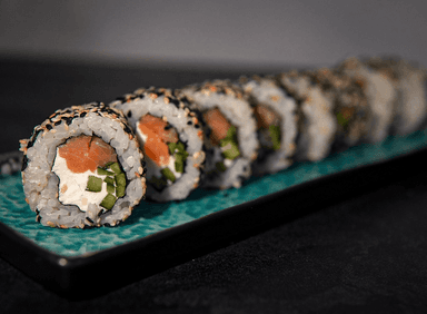 Каліфорнія з копченим лососем