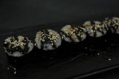 Макі з вугрем